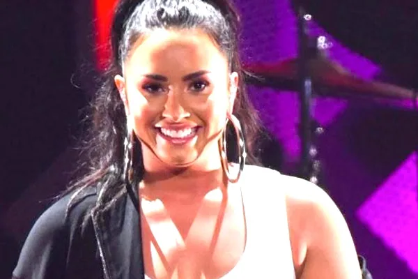 Demi Lovato hits back at fan who questioned her sobriety: ‘I don’t have to defend anything’ addiction recovery ebulletin demi lovato sobriety questioned