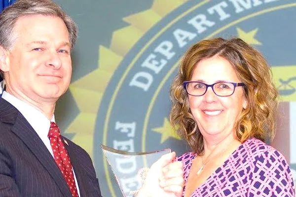 FBI awards citizen for her work with drug addiction addiction recovery ebulletin fbi awards citizen