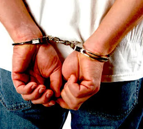 The Facebook Page That Led to 30 Drug-Rehab Arrests addiction recovery ebulletin facebook page leads to arrests