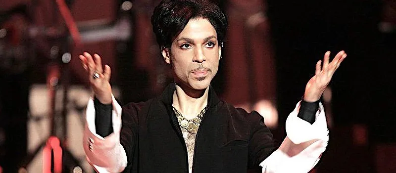 2 Years After Prince’s Accidental Overdose, His Family Sues Doctor Who Prescribed Pain Pills addiction recovery ebulletin prince family sues doctors