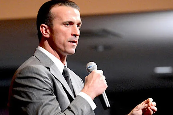 Chris Herren, a recovering drug addict, addresses students addiction recovery ebulletin chris herren addresses students