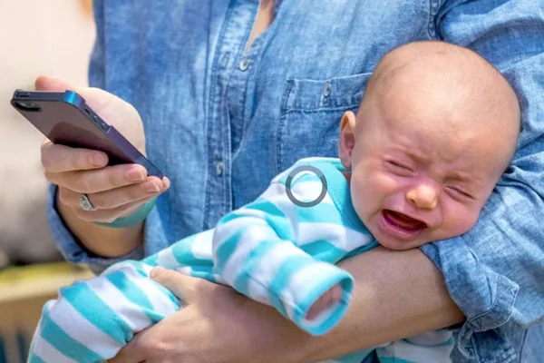 Kids Tell Their Parents – Stay Off That Phone! addiction recovery ebulletin parents and cellphones