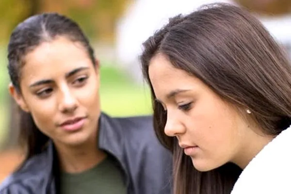 70% Opioids Taken For Non-Medical Reasons Come From Family, Friends addiction recovery ebulletin friends family opioids