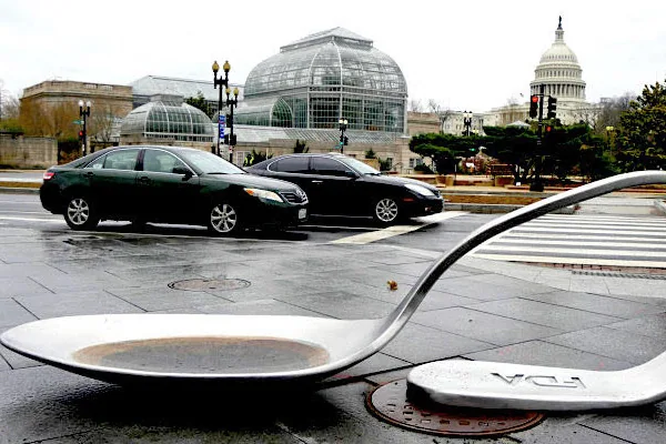 Anti-Opioid ‘spoon’ sculpture bound for Manhattan addiction recovery ebulletin opioid spoon art