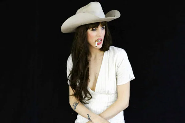 Country star Jaime Wyatt: “I’m lucky to be alive” addiction recovery ebulletin sobriety Jaime Wyatt