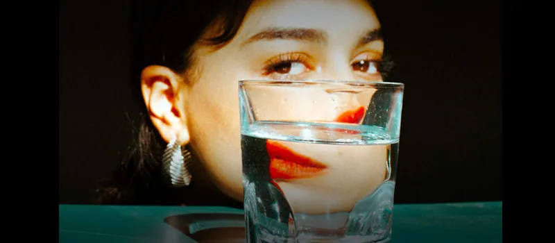 It’s Hard to Stay Sober in a Pandemic, Holly Wants to Help