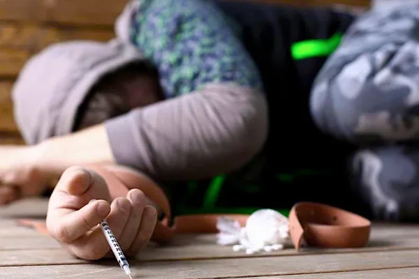 ‘Society judges women more harshly for addiction’
