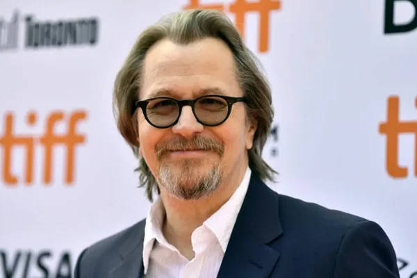 Gary Oldman’s Tongue Turned ‘BLACK’ From Past Alcoholism