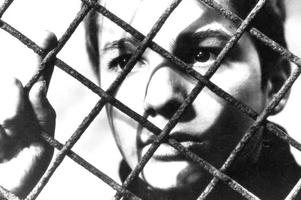 Trauma During Childhood Triples the Risk of Suffering as an Adult
