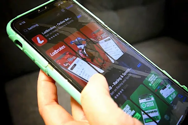 Online-Gambling Inquiry Reveals Disturbing Stories
