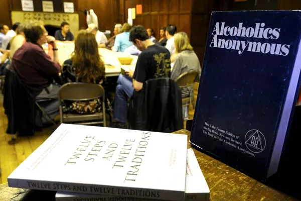 What To Never Say to Recovering Alcoholics During the Holidays