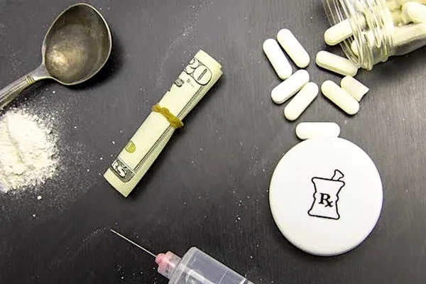 Doctor’s Opioid Arrest Prompts Warning For Fentanyl Risk