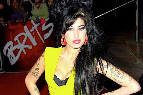Stars Who Fell Into Alcoholism & Drugs After Fame…