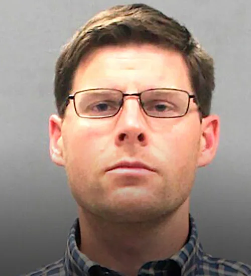 Doctor Who Prescribed 500k Opioid Doses Gets Conviction Nullified