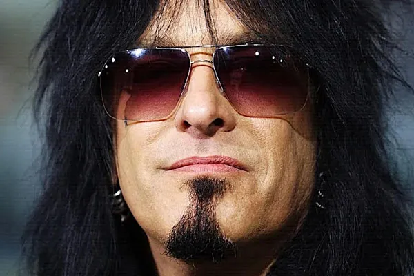 MÖTLEY CRÜE’s NIKKI SIXX Celebrates 24 Years Sober