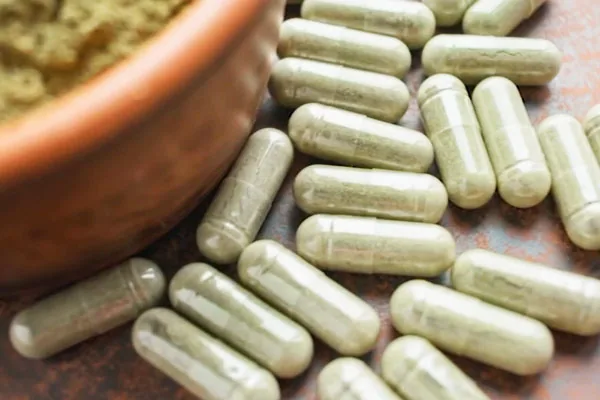 Experts Warn About Possibly Deadly Kratom