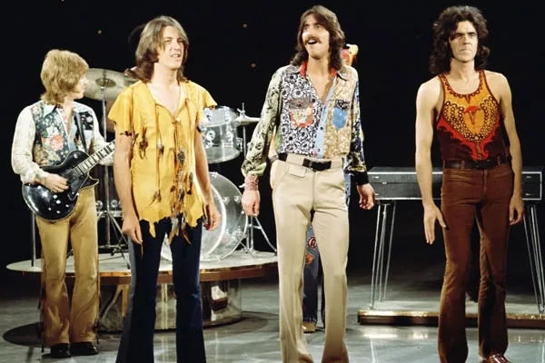Chuck Negron with Three Dog Night – Joy To The World