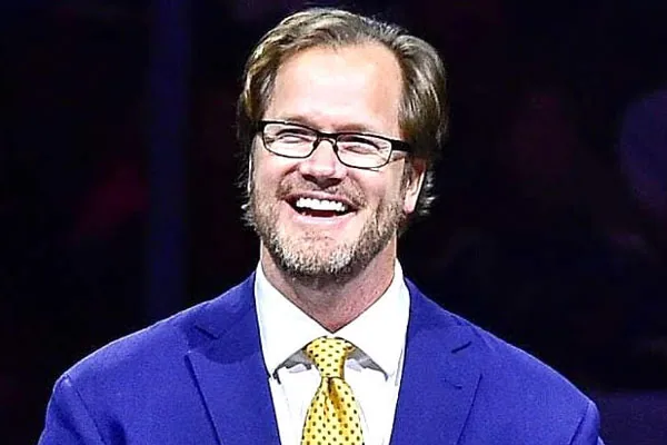 Chris Pronger on New Book ‘Earned’ – Life After Hockey – SOBRIETY