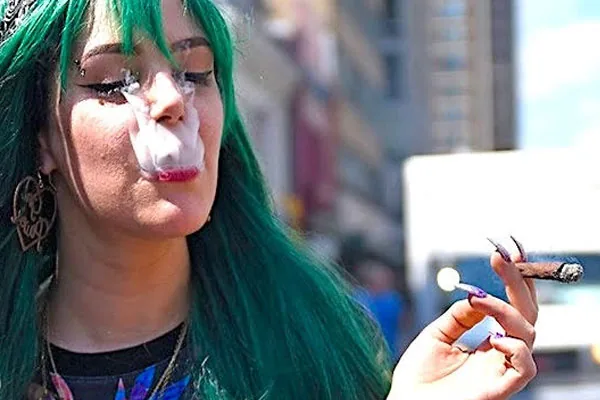 Four Ways Pot Rewires Teenagers’ Brains