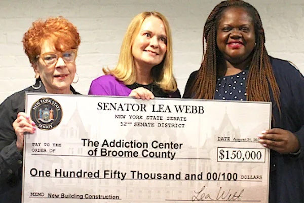 Senator Delivers $150000 to Addiction Center on Overdose Awareness Day